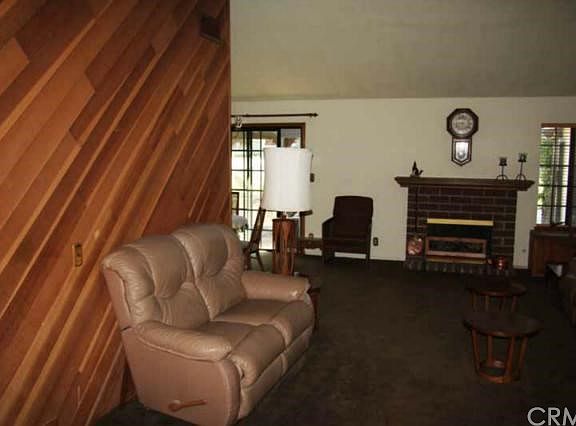 4th image of 5905 Elmhurst Ave