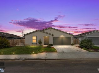 8716 Akero Ave, Bakersfield, CA 93307