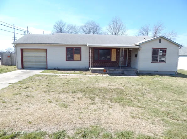 3124 Grand Ave, Joplin, MO 64804