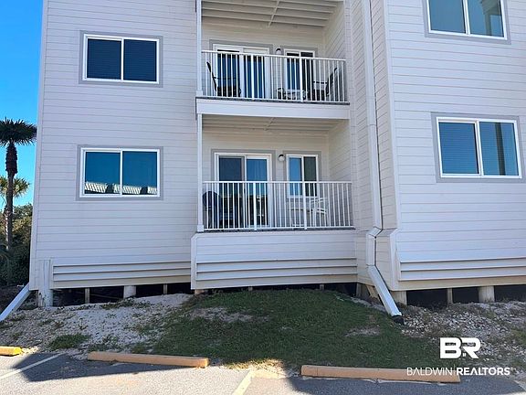 2nd image of 400 Plantation Rd #1113