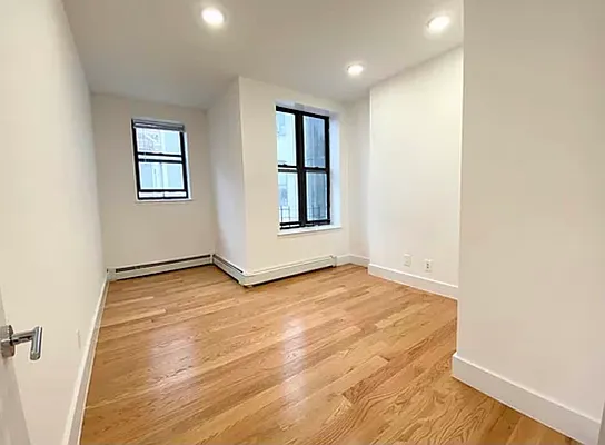 Rented by EastMount Realty LLC | media 24