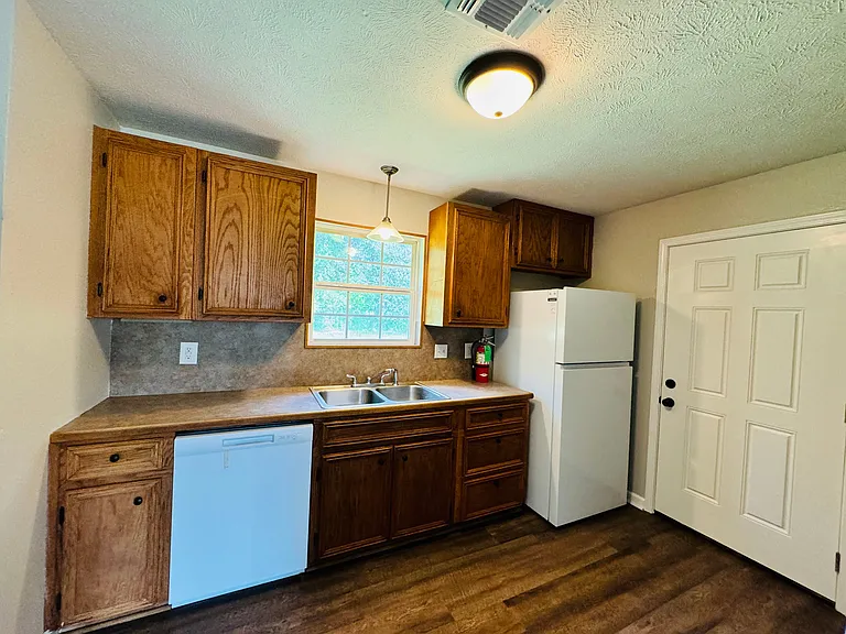 105 Greene Ln #115G — Photo 12