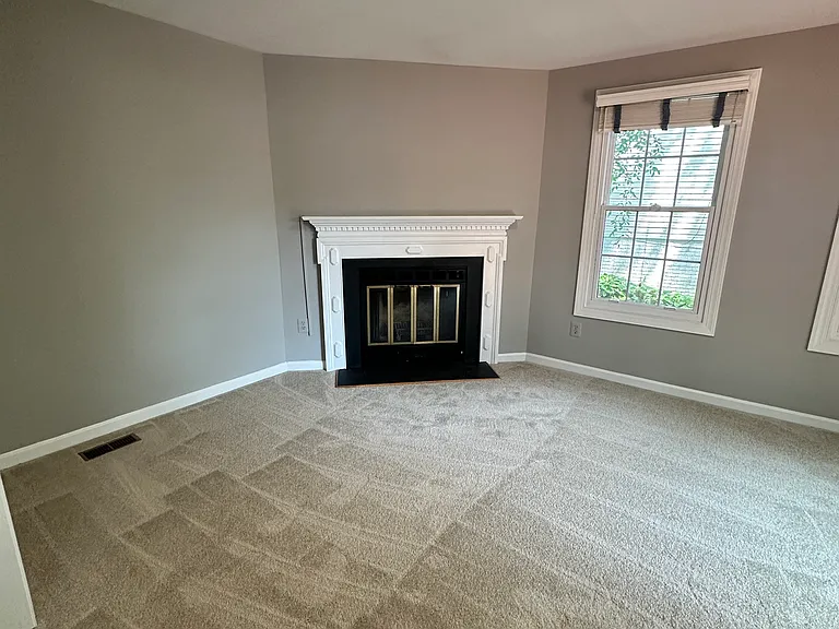 5810 Silchester St — Photo 35