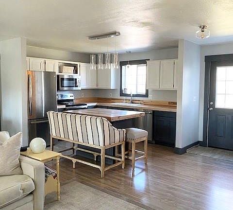 5th image of 119 Arrowwood Dr