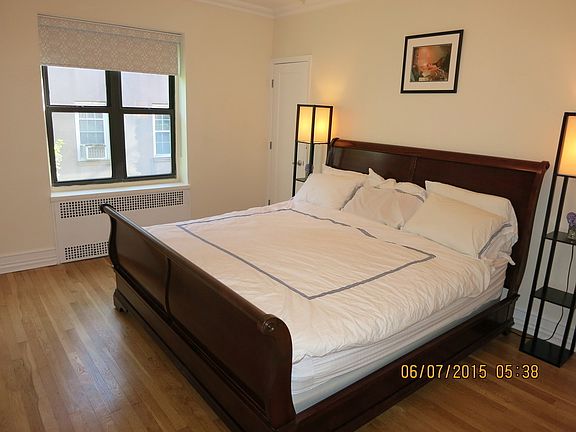 5th image of 230 Park Pl APT 6E
