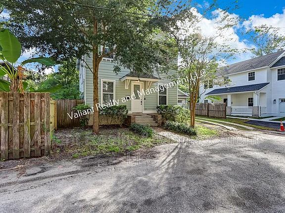 3rd image of 1228 Willow Ct