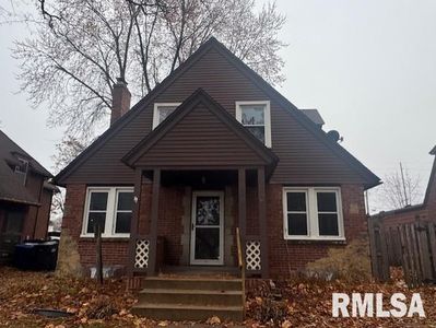 1013 N 2nd St, Clinton, IA, 52732