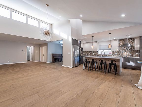 5th image of 6876 Palmar Ct
