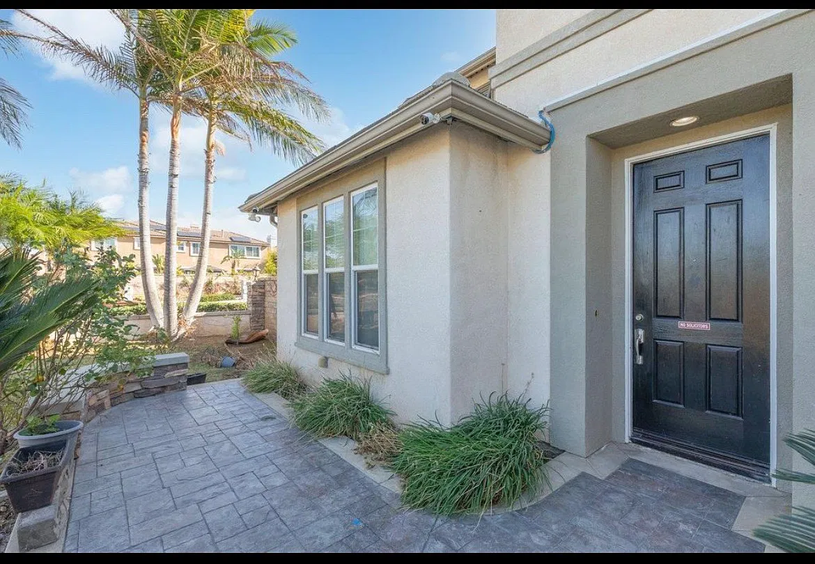 Debora Rae Dr, Corona — Photo 4