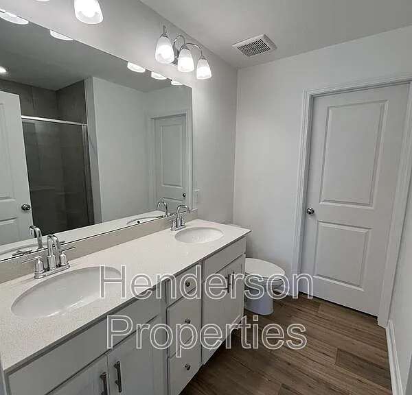 2100 Cobble Ct — Photo 13