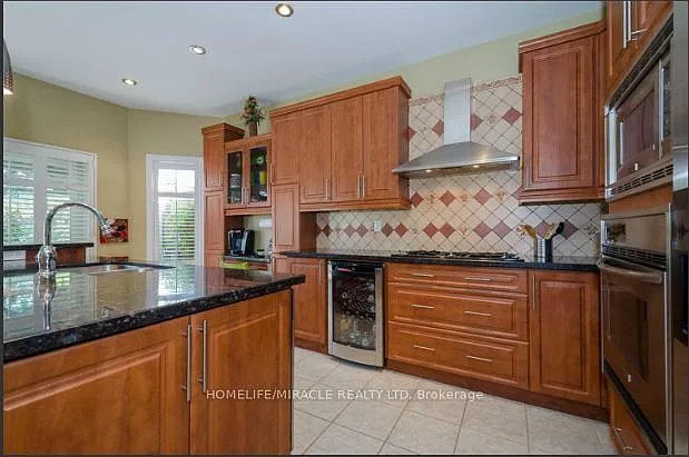 30 Masters Green Cres — Photo 15