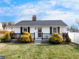 413 Oak Ave, Westminster, MD 21157