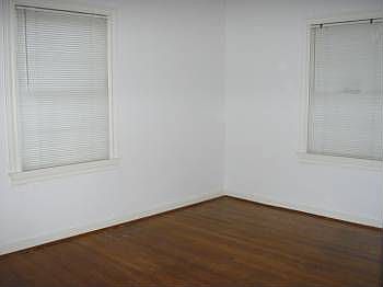 3rd image of 205 16th St N