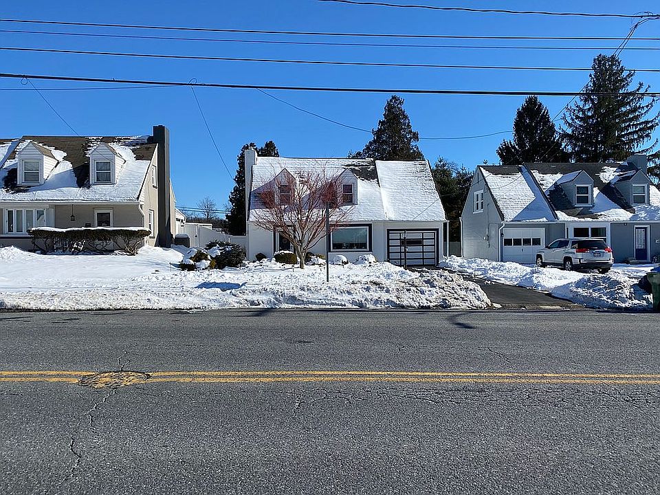 2nd image of 4011 N 6th St