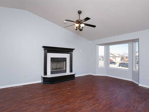 3rd image of 5003 N Peregrine St