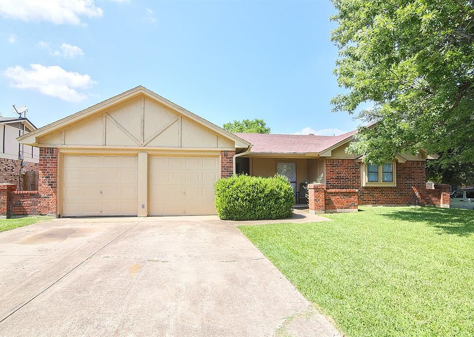 1st image of 2302 Lancaster Dr