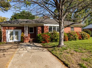 2738 Heutte Dr, Norfolk, VA 23518