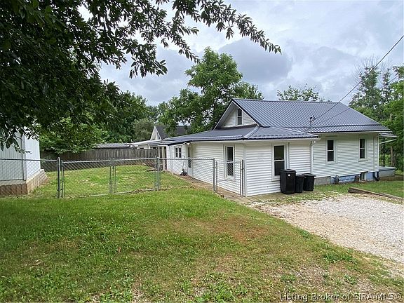 3rd image of 136 N Kirkham Avenue