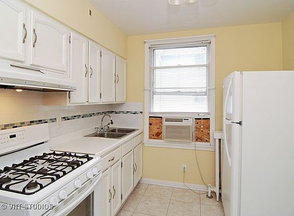 4th image of 7647 Adams St #2
