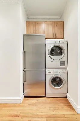 Rented by Sotheby's International Realty | media 7