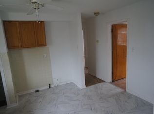 9328 Mansfield St, Detroit, MI 48228