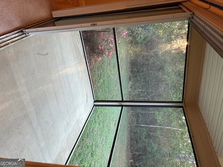 216 Holm Pl — Photo 35