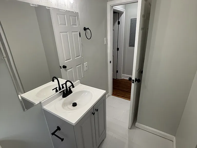 2822 E Wynnton Ln — Photo 29