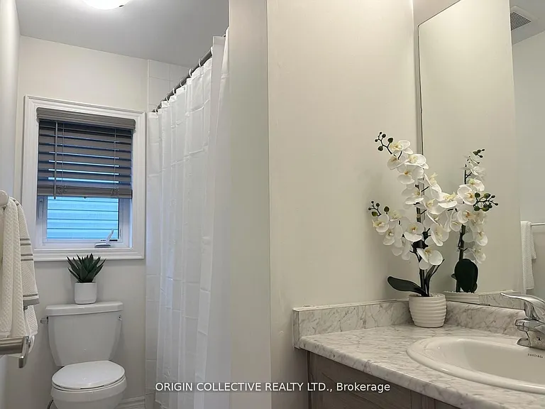 4 Amos Ave E — Photo 17