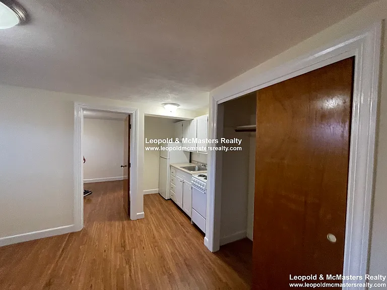 North Beacon St Brighton Apartments — Photo 17