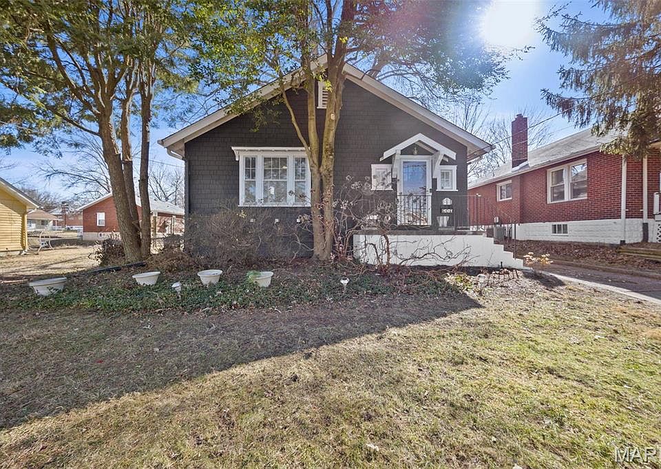 1st image of 9008 Sherland Ave
