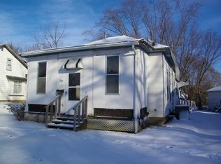 506 S Main St, Charles City, IA 50616