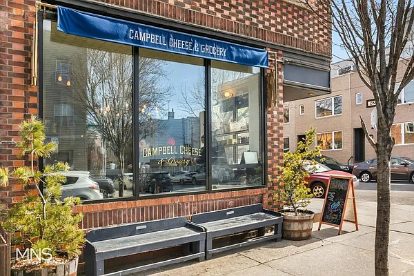 Sold by MNS | media 18