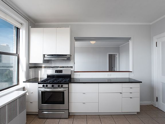 2nd image of 2600 Kennedy Blvd APT 6B
