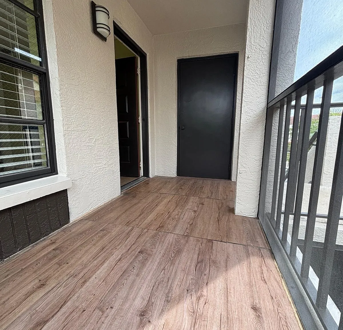2597 Countryside Blvd — Photo 4