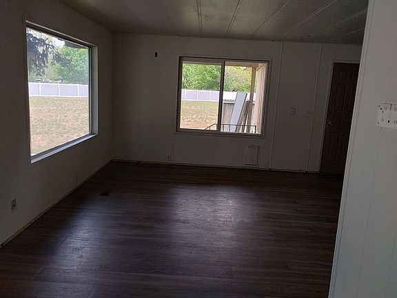 5th image of 19226 E Buckeye Ave