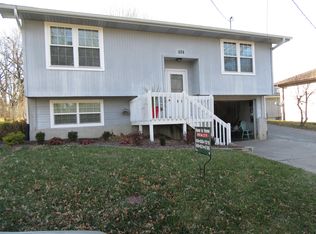 547 S Lincoln Ave, Marshall, MO 65340