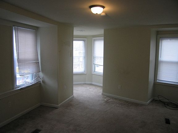 4th image of 1800 Walnut St