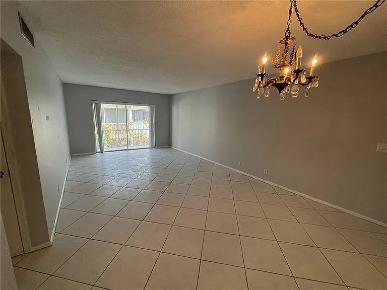 2180 NE 67th St #730 — Photo 12