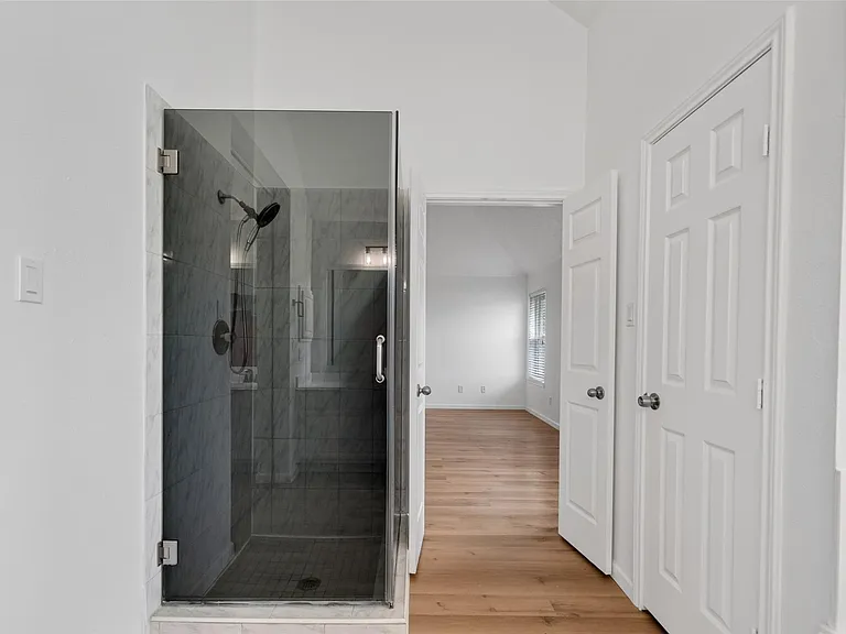 7403 Oak Walk Dr — Photo 34