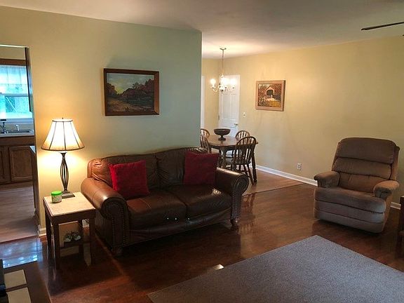 4th image of 7 Knollwood Dr