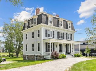 2951 E Main Rd #4, Portsmouth, RI 02871