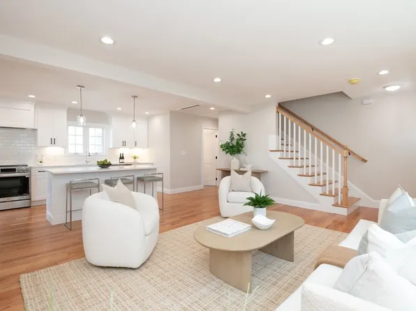 38 Milton St #38, Arlington, MA 02474