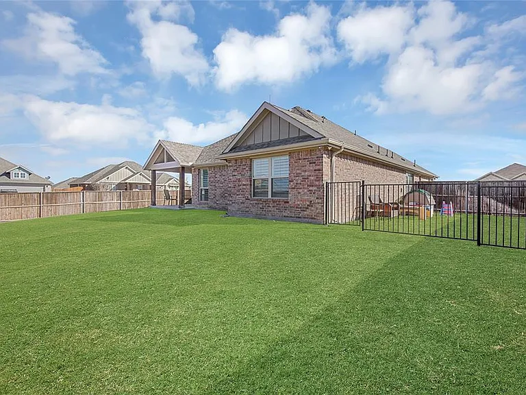 4020 Highplains Dr — Photo 37