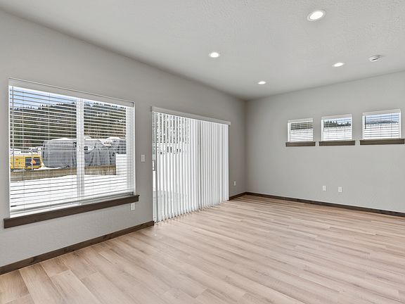 3rd image of 6 7th St #1