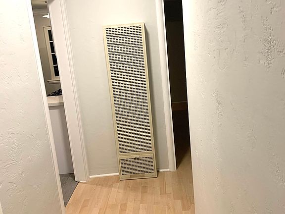 5th image of 83 Fairview Plz APT B