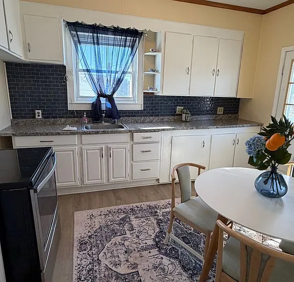 701 N Main St #2 — Photo 3