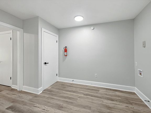 4th image of 3249 Thirteen Colony Mall APT 3A