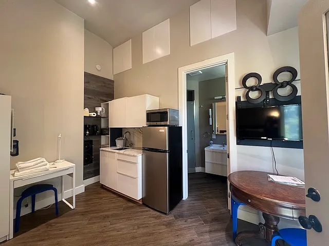 657 Balboa Way #B — Photo 7