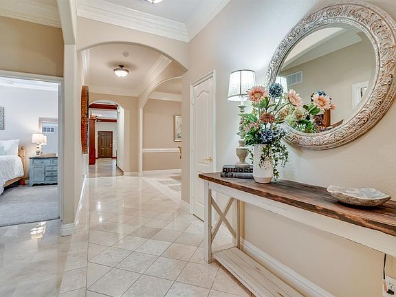 5th image of 1706 Villa Ct