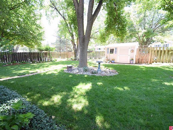 5th image of 10053 Nina St